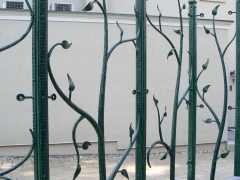 hand-forged-trees-fence-2