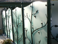 wrought-iron-tree-privacy-glass-fence-2